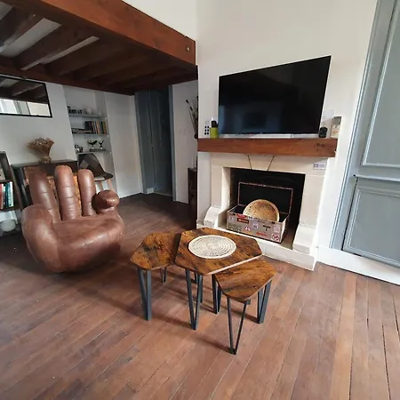 Rive Droite Apartment