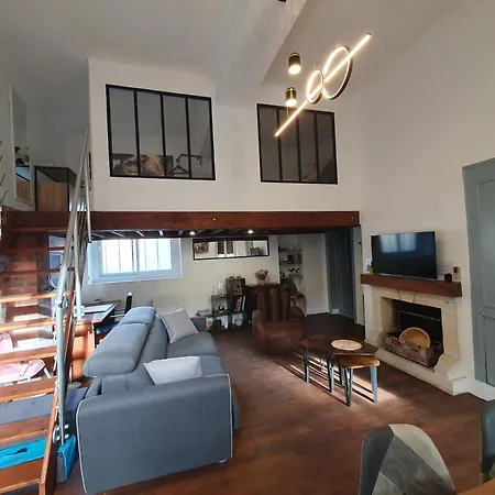 Rive Droite Apartment *