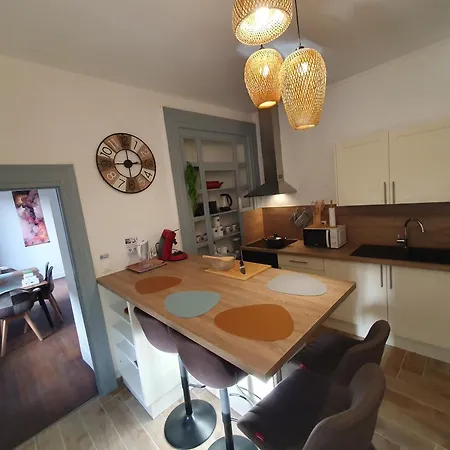 Rive Droite Apartment *