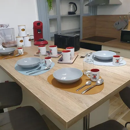 Rive Droite Apartment *